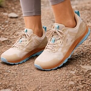 🏔️ 🏃‍♀️ Altra Lone Peak Trail Running Shoes | Women’s Size 9 | MaxTrac Grip